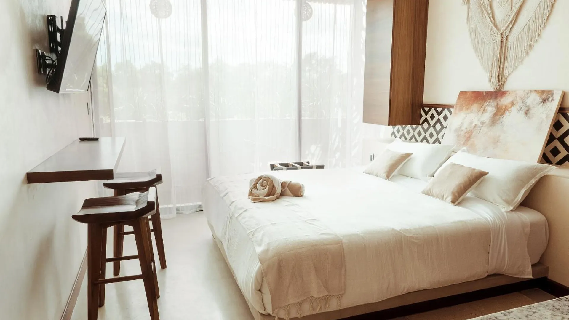 Solemn Cabanas Villasenor Tulum